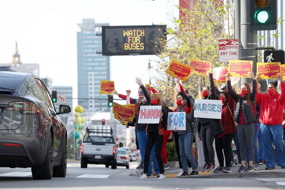 California Leaders Delay Health Care Minimum Wage Increase to Balance Budget