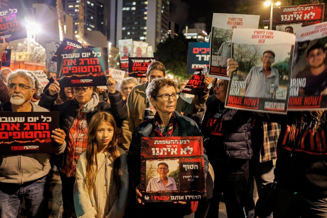 Thousands of Israelis Rally to Urge for Remaining Hostages to Be Freed
