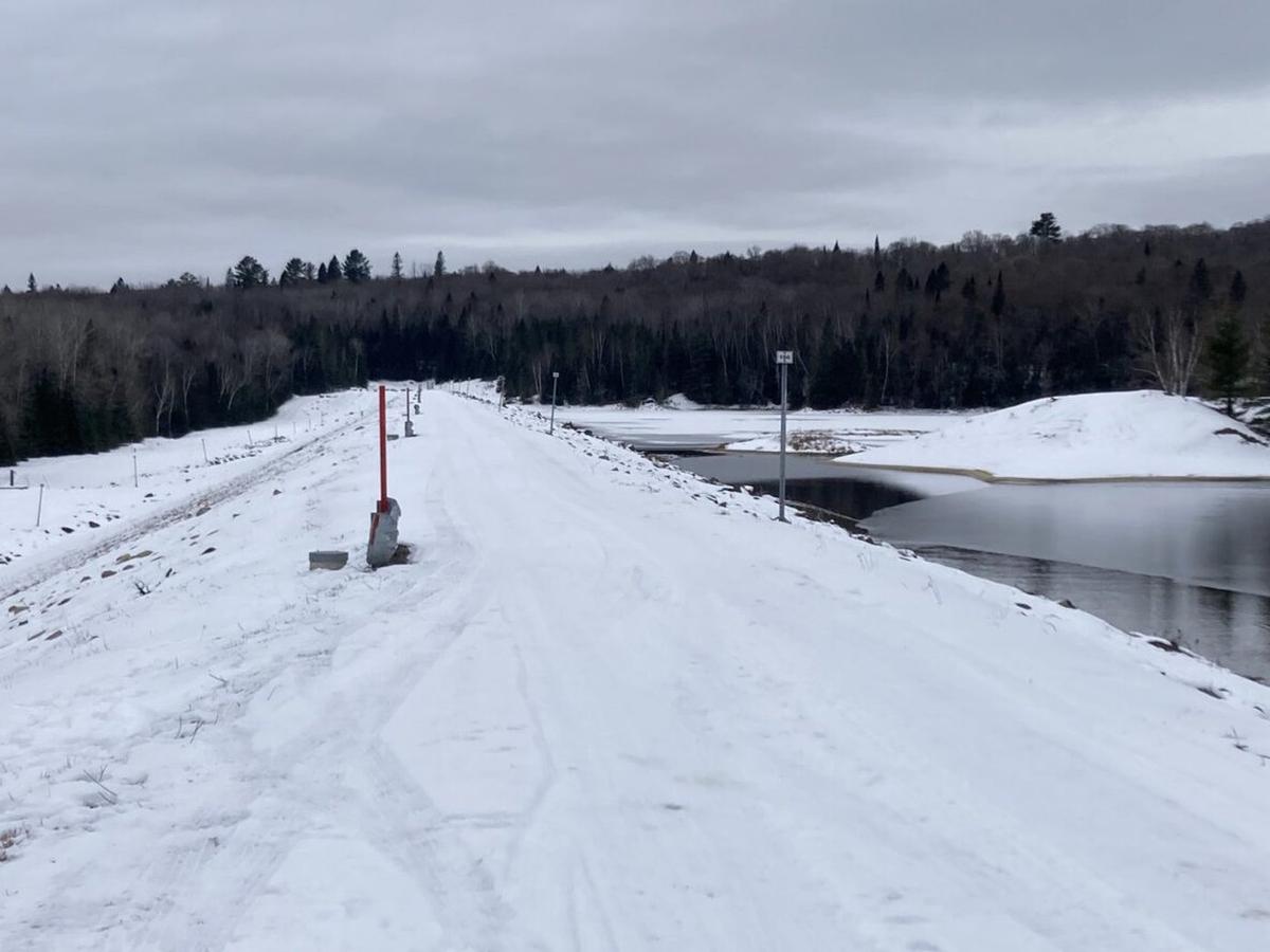 Work to Secure Quebec Dike Continues One Week After Evacuation Over Breach Fears