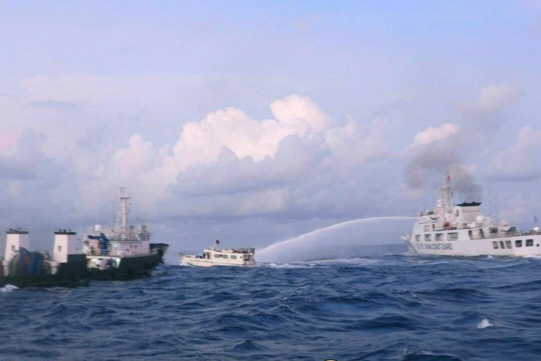US and Philippines Condemn Chinese Coast Guard’s Water Cannon Blasts on Fisheries Vessels