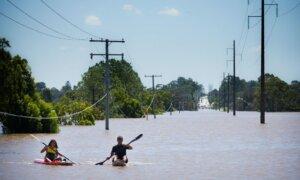 Cyclone Jasper to Bring ‘Destructive Winds, Heavy Persistent Rain’ to Queensland