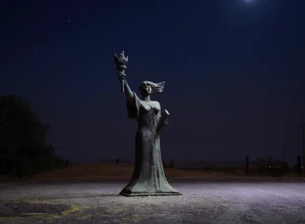 Liberty Goddess Statue by Chen Weiming. (Courtesy of Liberty Sculpture Park)