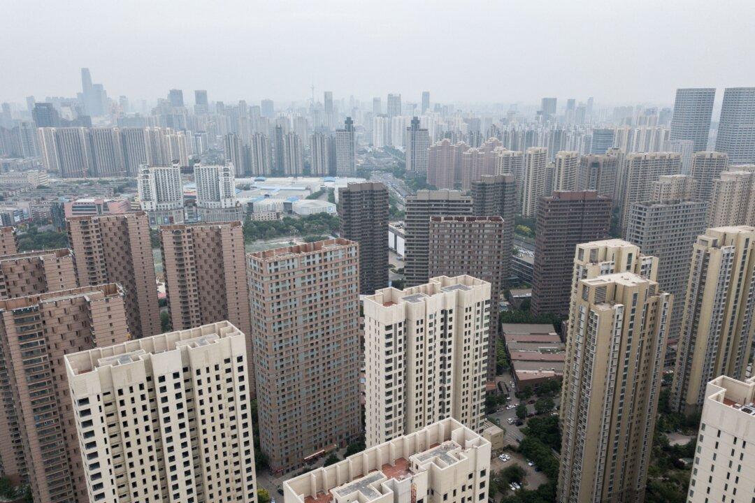 CCP’s Economic Work Meeting: No Concrete Plan for China’s Recovery