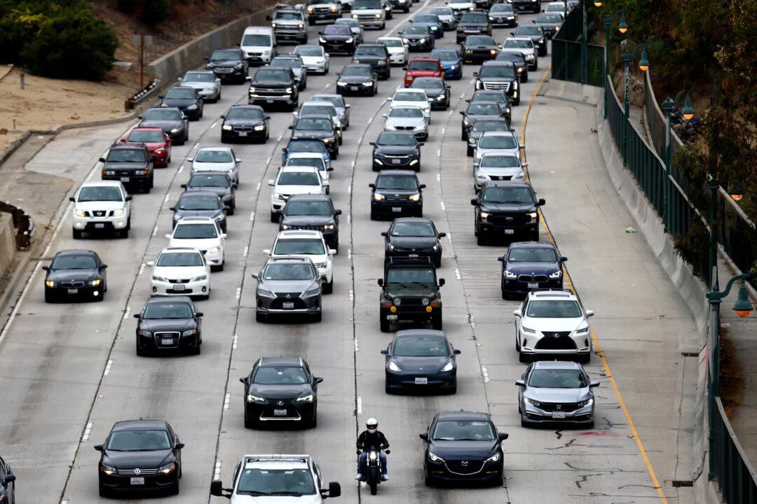 Senate Votes to Consider Repealing California’s Rule Phasing Out Gas Vehicles