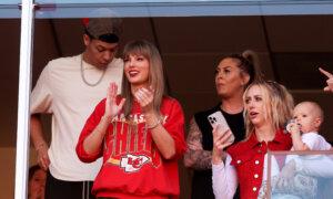 Brett Favre Has Warning for Taylor Swift as Chiefs Look for Another Super Bowl