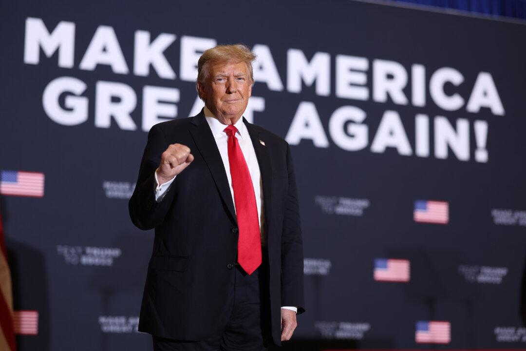 Trump Leads Biden in 7 Key Swing States: Poll