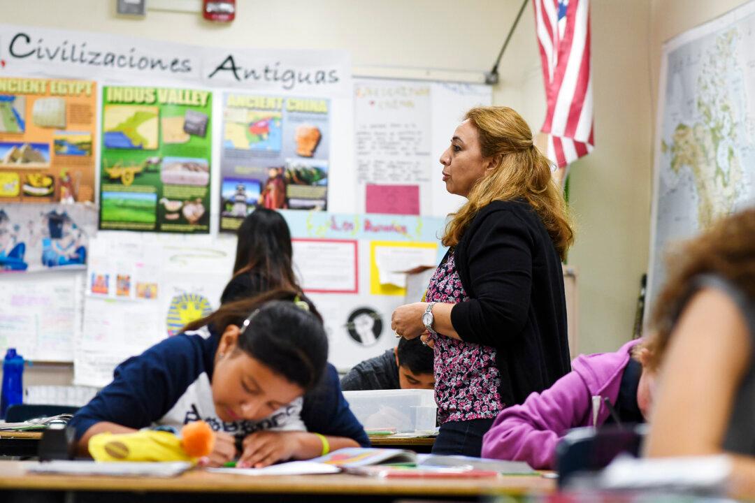 Florida Takes a Step Toward Opening Public Schools to Chaplains