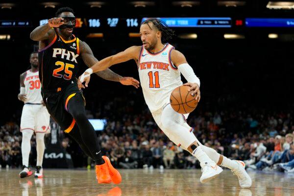 Brunson Scores Career-High 50, Hits All Nine of His 3-point Shots as Knicks Top Suns 139–122