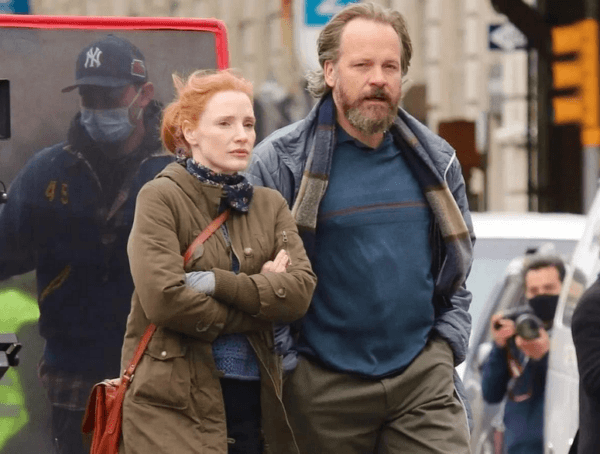 Sylvia (Jessica Chastain) and Saul (Peter Sarsgaard), in “Memory.” (Ketchup Entertainment)