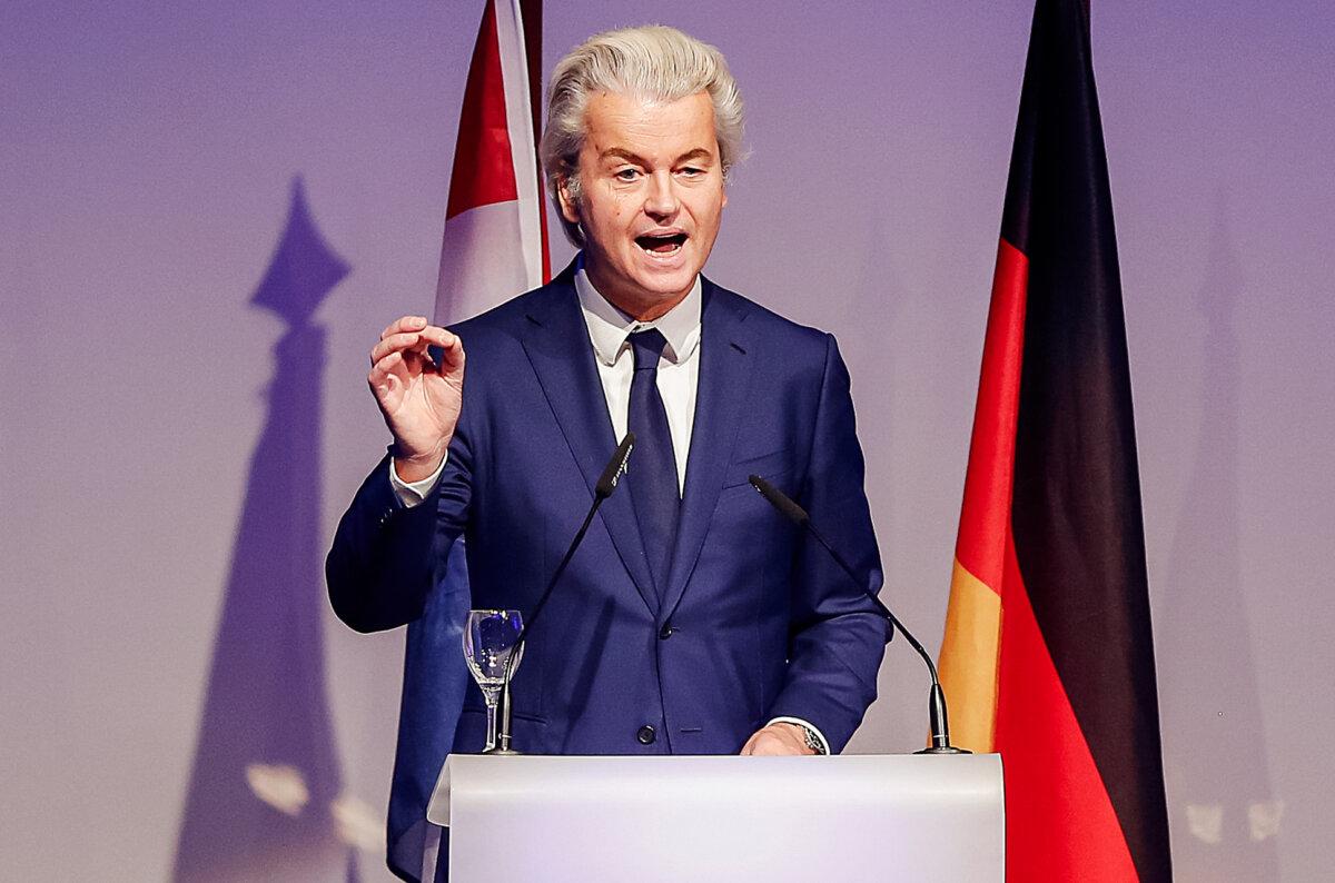 Dutch politician Geert Wilders delivers a speech at a meeting of European nationalists in Koblenz, Germany, on Jan. 21, 2017. (Michael Probst/AP Photo)