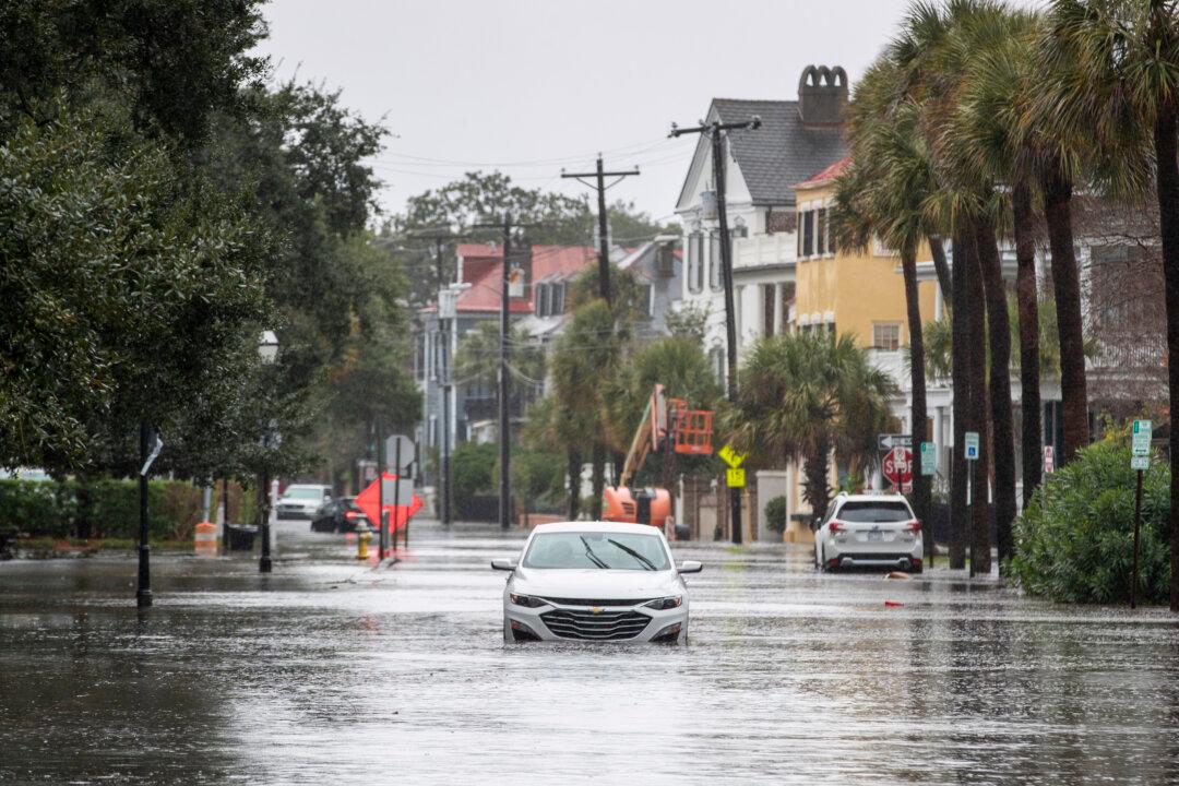 Storm Drenches Florida and Causes Floods in South Carolina as It Moves up East Coast