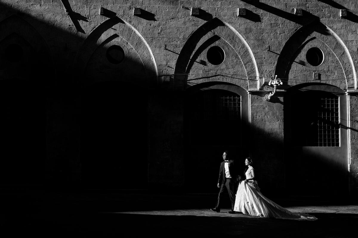 Fabio Mirulla's shot for "Black and White." (Courtesy of Fabio Mirulla via <a href="https://iwpoty.com/">International Wedding Photographer of the Year 2023</a>)