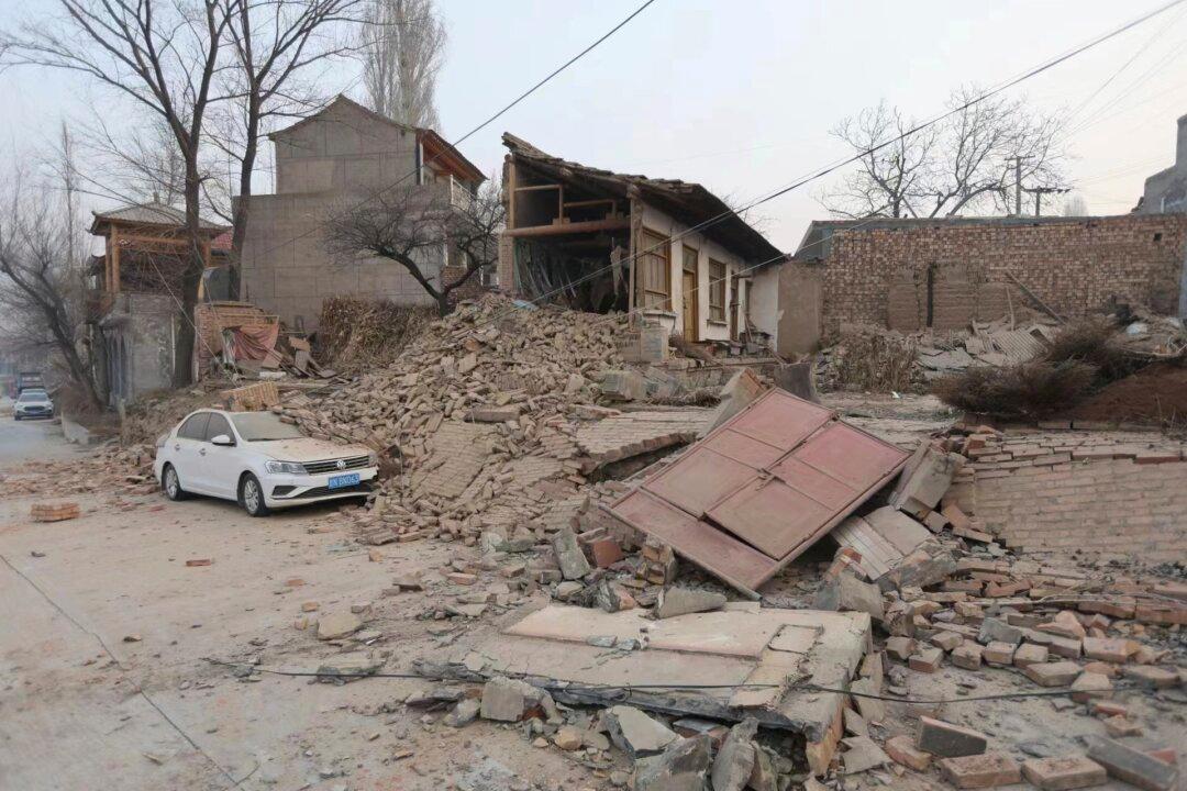 Following Devastating Quake, China Ends Rescue Efforts After Less Than 24 Hours