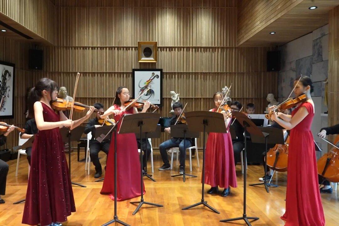 Antonio Vivaldi: Concerto for 4 Violins in B Minor Op. 3 No. 10, RV 580, I. Allegro
