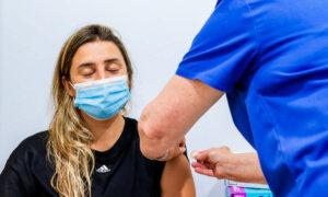 Australian Researchers Call for Pause on Gene-Based COVID-19 Vaccines Amid Spike in Excess Deaths