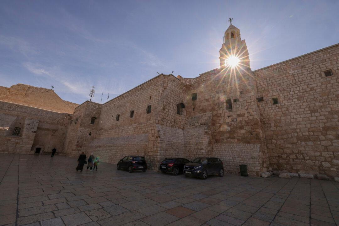 Israel–Hamas War Dampens Christmas Celebrations in Bethlehem
