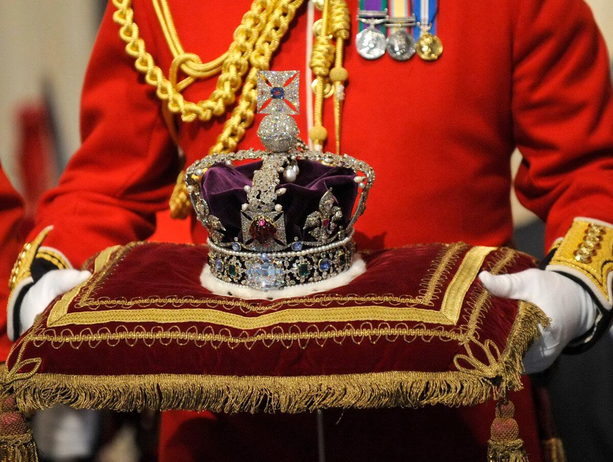 The Imperial State Crown is worn by Britain's monarchs during the State Opening of Parliament. (Toby Melville/AFP via Getty Images)