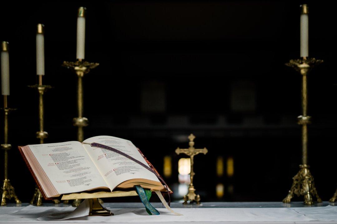 A New Generation of Catholics Discovers Latin Mass 60 Years After Vatican II