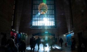 Man Charged With Hate Crimes Over Stabbing at New York’s Grand Central Terminal