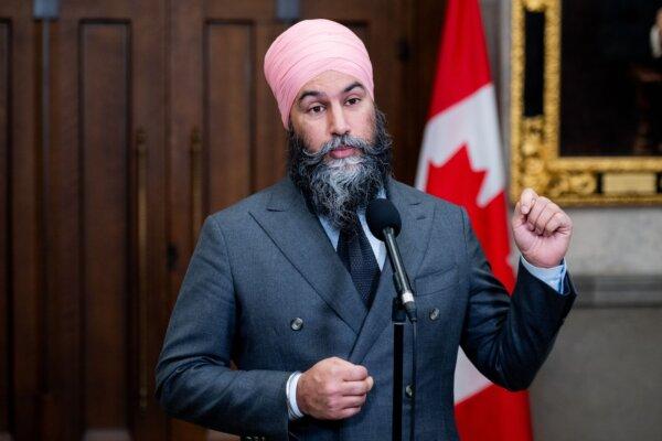 NDP Leader Jagmeet Singh speaks to reporters on Parliament Hill in Ottawa on Nov. 21, 2023. (The Canadian Press/Spencer Colby)