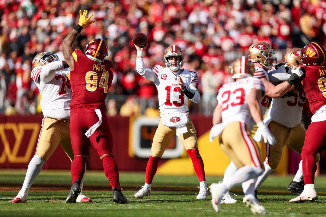 Brock Purdy Bounces Back, 49ers Clinch the NFC’s Top Seed by Beating the Commanders 27–10