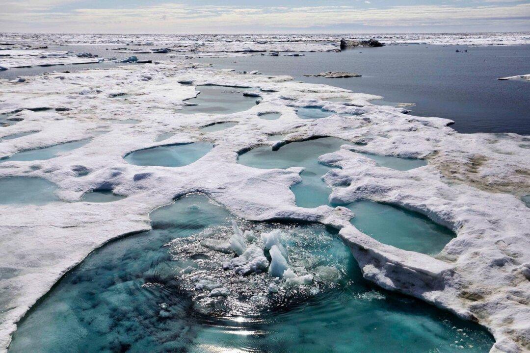Canada Pledges to Work With US Over Competing Claims to Arctic Sea Floor