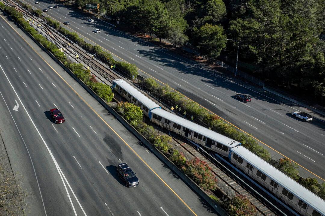 Train Derails and Catches Fire Near San Francisco, Causing Minor Injuries and Service Disruptions