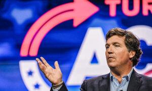 Tucker Carlson Claims Nikki Haley Is âPuppetâ for Democrats