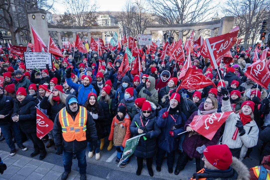17.4 Percent Raise Over 5 Years for Quebec’s ‘Common Front’ Public Sector Unions