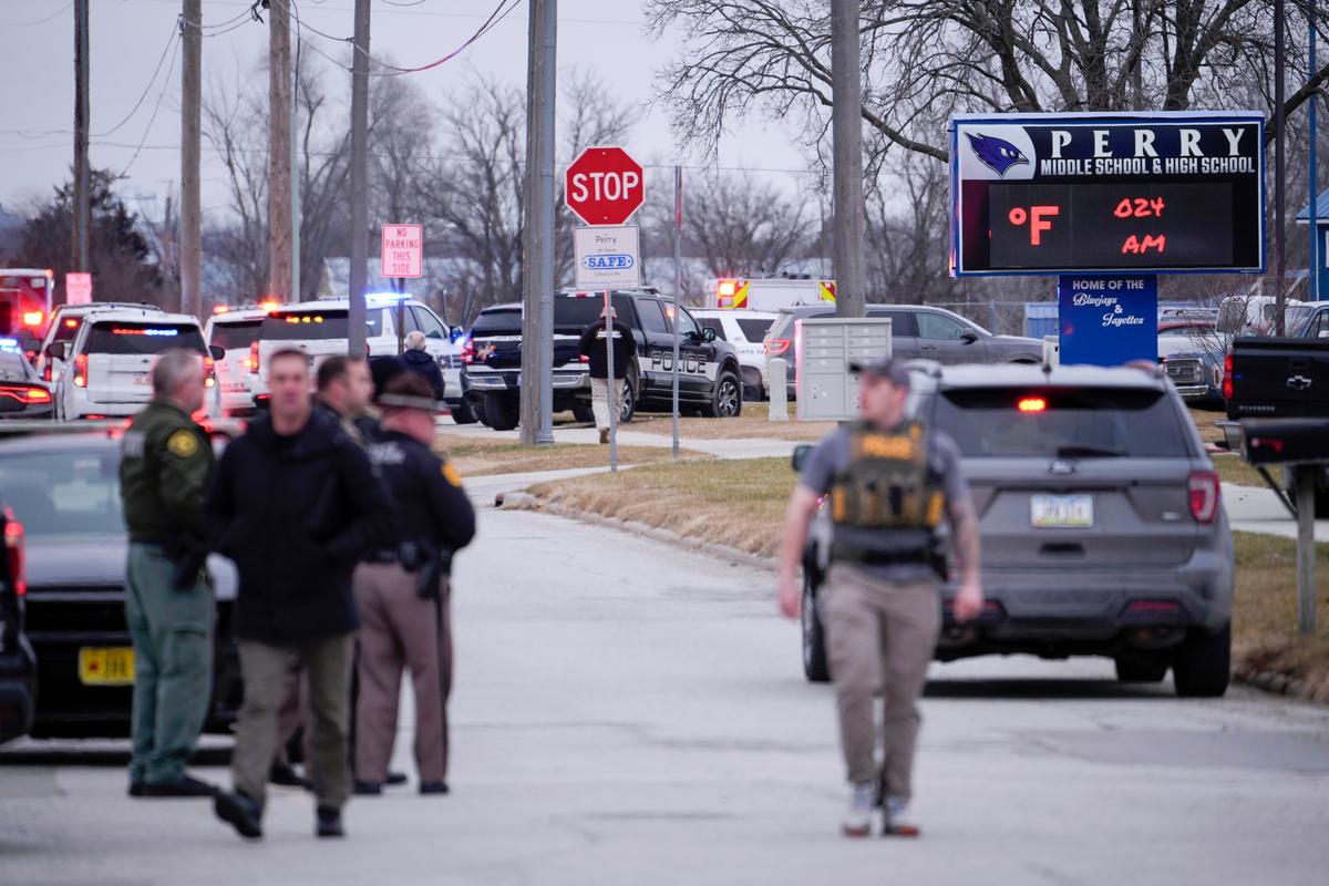 One Dead in Shooting at Iowa High School: Police