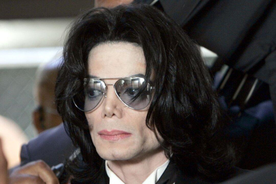Michael Jackson’s Name Appears in New Jeffrey Epstein Court Documents