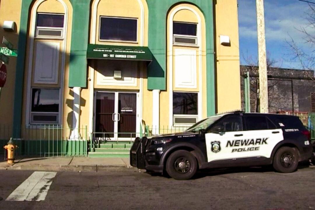 Imam Killed Outside New Jersey Mosque, and Shooter Remains at Large, Authorities Say