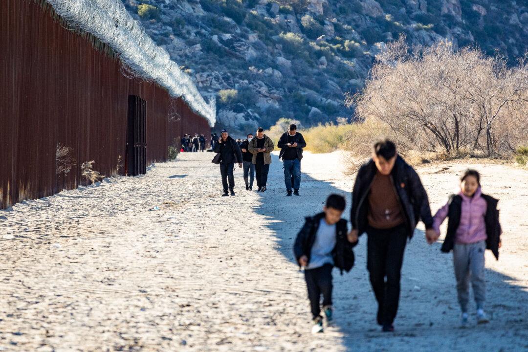 Officials Say ‘Free Health Care’ for California’s Illegal Immigrants ‘Unsustainable’