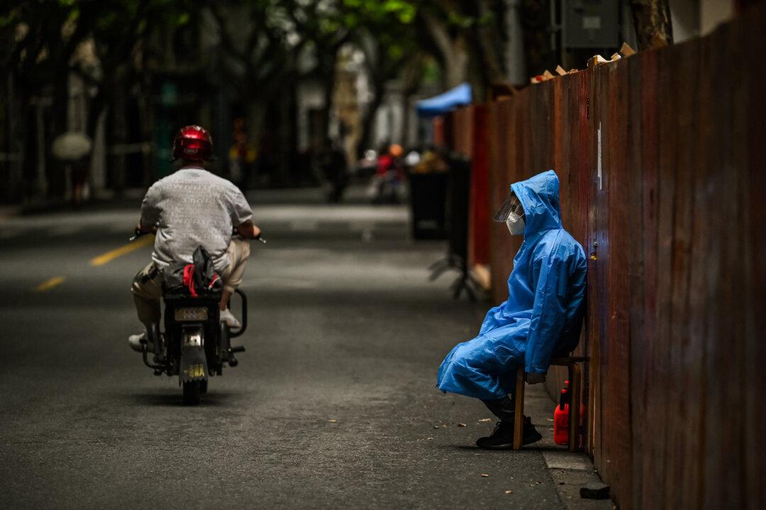 Epidemic Forecasting Models Overestimated Potential Infection Numbers Amid COVID-19 Lockdown Debate