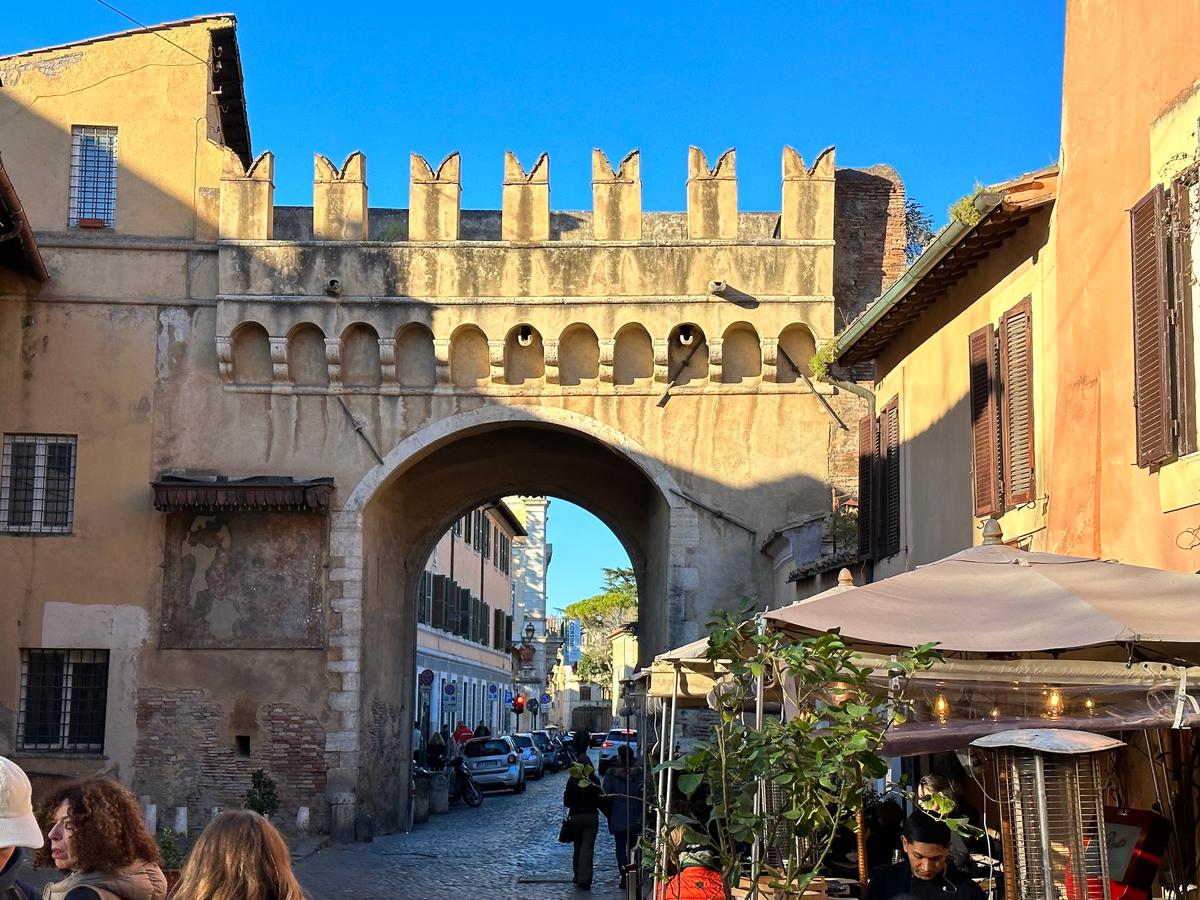 A Sunny Sunday in Rome: Pyramids, Markets, and Riverside Wonders