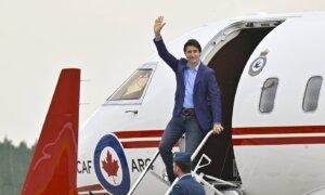 Military Sends Second Aircraft After Prime Minister Trudeau’s Plane Breaks Down in Jamaica