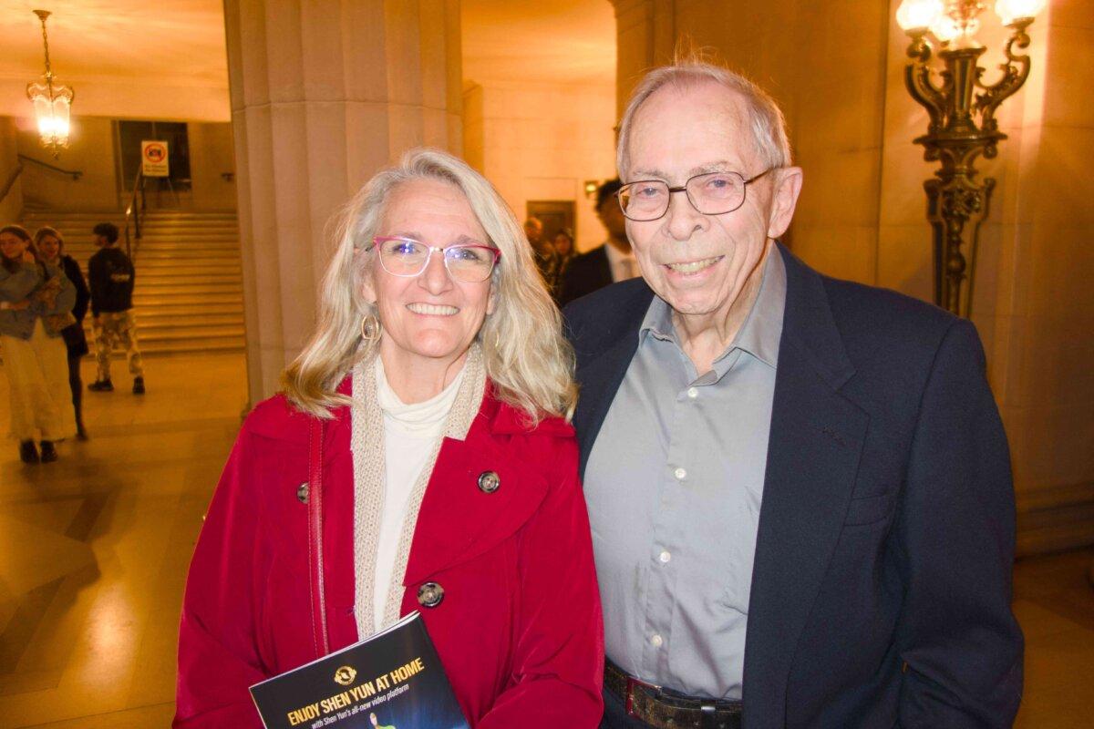 Jody and Lowell Iorns enjoyed Shen Yun for the first time on Jan. 5, 2024 (Mark Can/The Epoch Times)