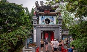 A Defence of Travel in the Age of the ‘Ethical Tourist’