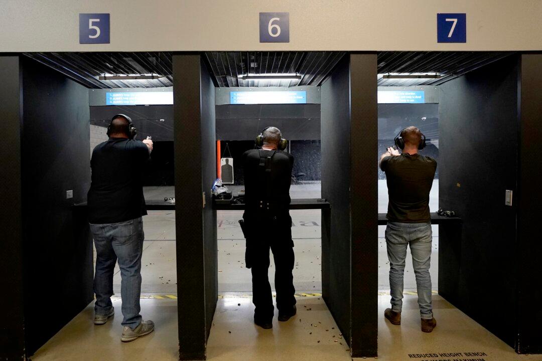 Gun Expert Explains Bump Stock, Machine Guns