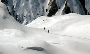 2 Hikers on Snowshoes, Hit by Avalanche in Italian Alps, Are Dead, Rescuers Say