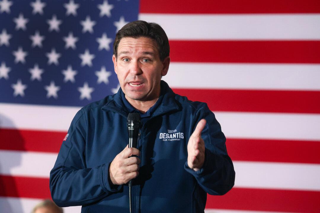 DeSantis Promises to Deputize State and Local Law Enforcement to Target Illegal Immigrants
