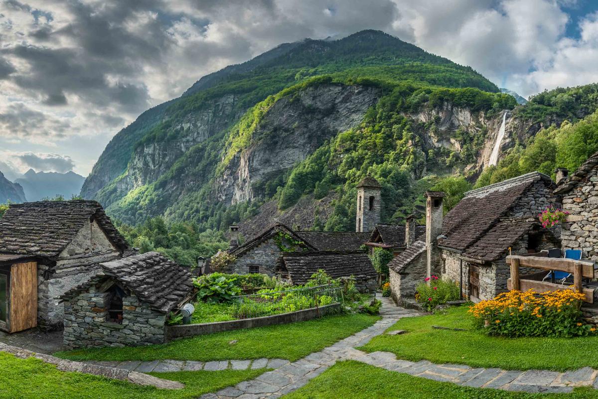 A hamlet in Bavona Valley, Switzerland. (Courtesy of <a href="https://www.facebook.com/michelphotographyCH/">Sylvia Michel Photography</a>)