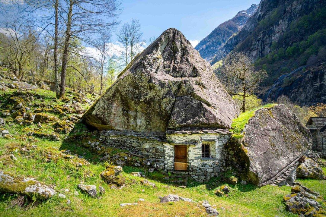 This Hamlet Looks Like Tolkien’s Shire, Believed 5,000 Years Old—And People Still Live Here Off-Grid