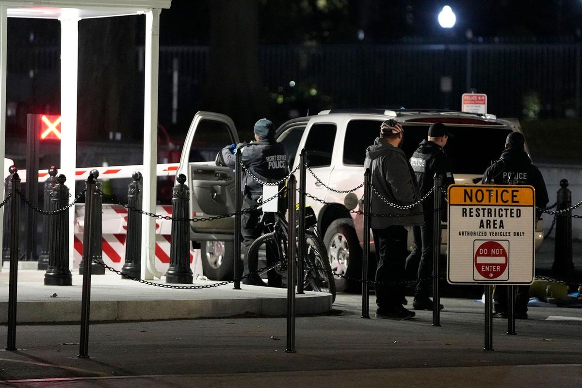 Secret Service Says Vehicle Crashed Into White House Gate, Driver in Custody