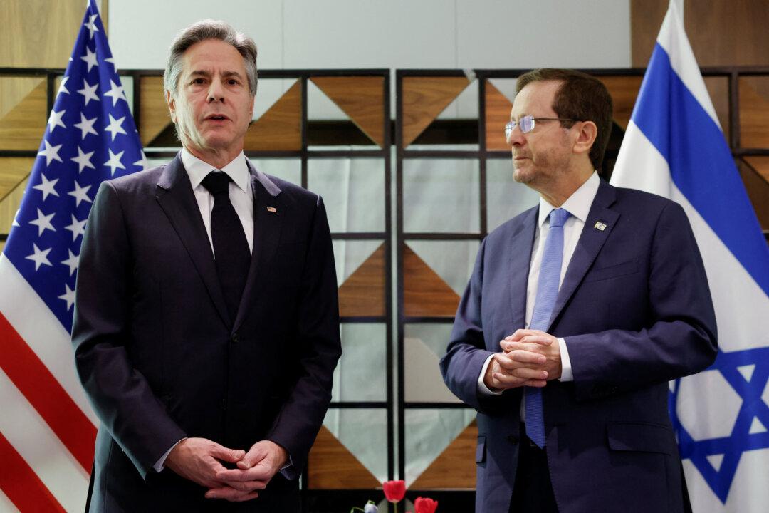 Blinken Says Israel Must Make ‘Hard Choices,’ Work With Palestinian Leaders