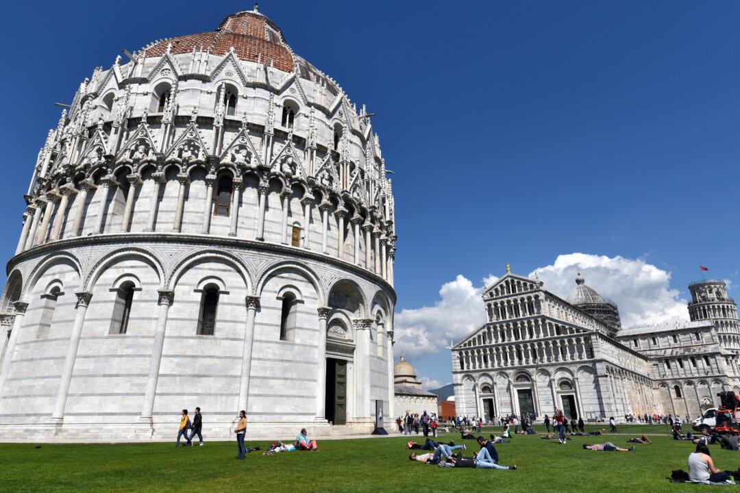 Tuscany’s Day-Trip Darlings: Pisa and Lucca