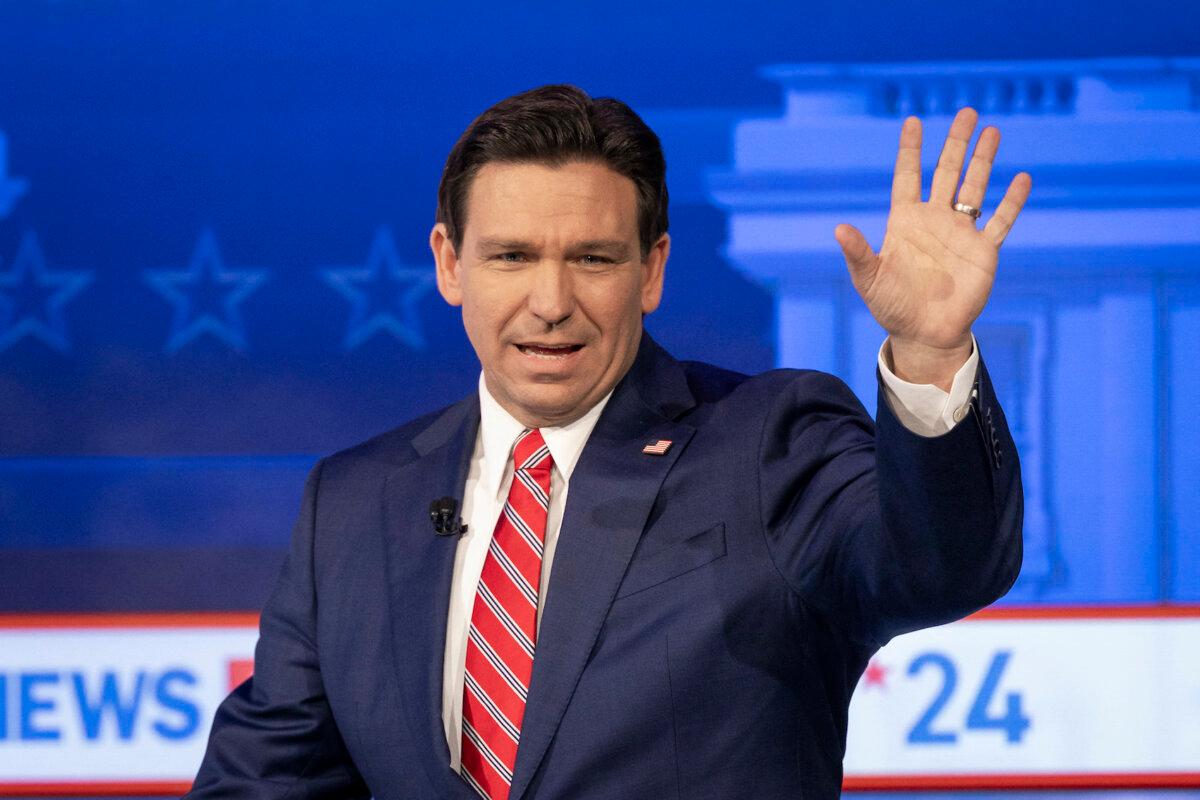Florida Governor and 2024 Republican presidential hopeful Ron DeSantis speaks at a live town hall hosted by Fox News in Des Moines, Iowa, on Jan. 9, 2024. (Christian Monterrosa/AFP via Getty Images)