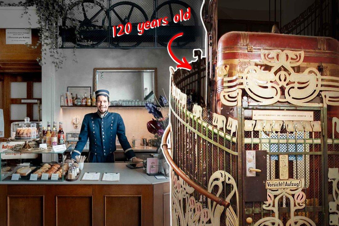 Engineer Launches ‘Lift Café’ With Real 120-Year-Old Elevators: They Were ‘Social Meeting Places’