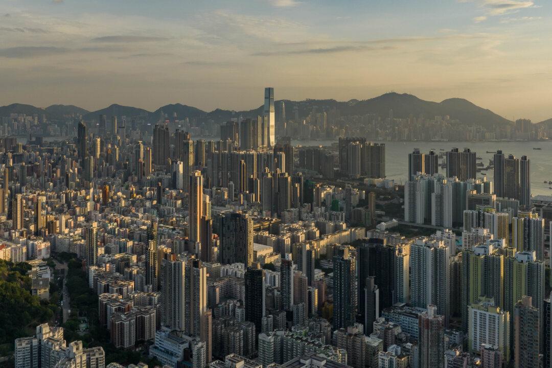 Hong Kong Property Market Hits 33-Year Low in Transactions