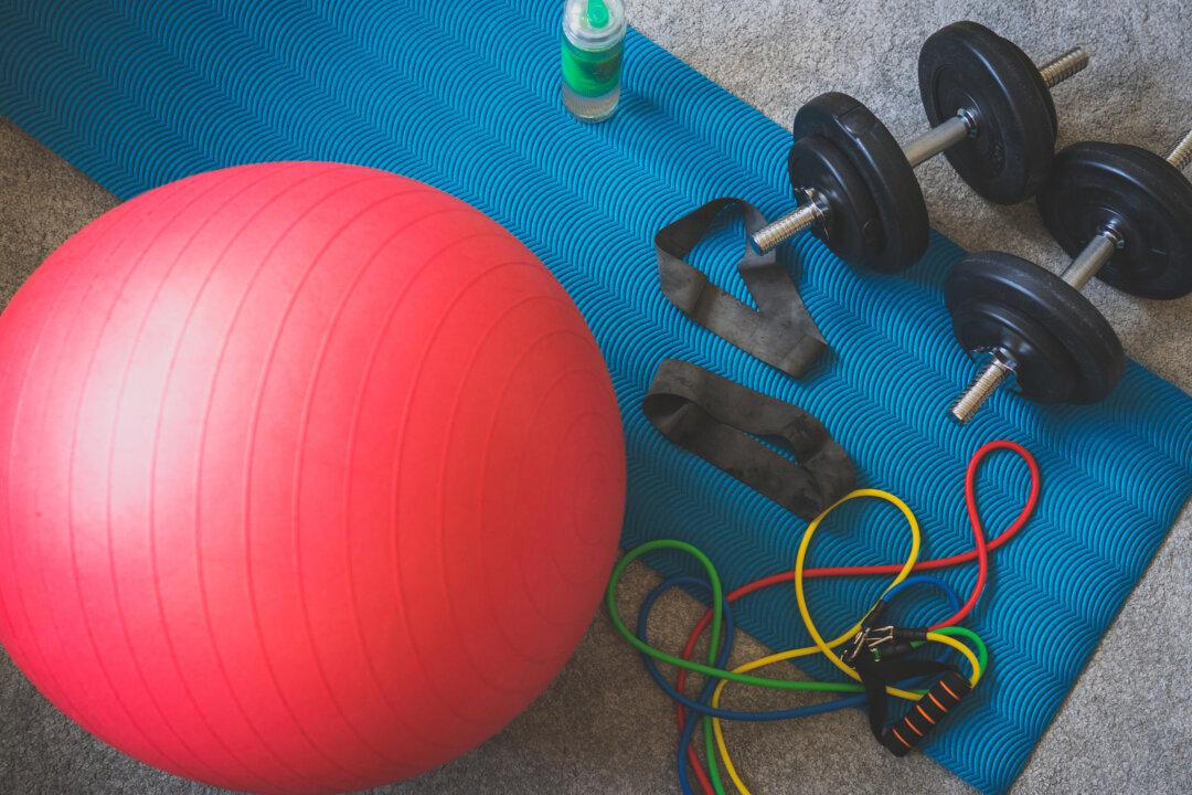 How Can I Stay Fit in the New Year? Try Setting up a Home Gym